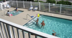 Sea Oats Motel has the beach and the pool just for you!